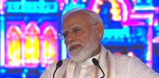 ‘अभी जो नाराज फूफा जी हैं, वो चिल्लाएंगे…’ PM मोदी ने वडोदरा के मंच से किस पर कसा तंज? PM Modi