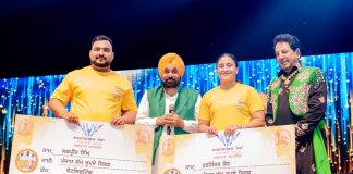 राष्ट्रमंडल खेल-2026 के रजत पदक विजेता हरजिंदर कौर और लवप्रीत सिंह का 50-50 लाख रुपये से सम्मान