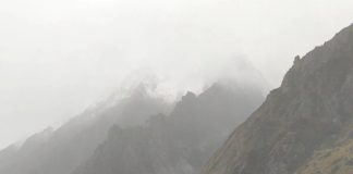 उत्तराखंड में दो दिन थमी चारधाम यात्रा, बिगड़ते मौसम के बीच यात्रियों से सावधानी की अपील उत्तराखंड
