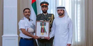 घायल होने के बावजूद यात्रियों की सुरक्षा में जुटे रहे कैप्टन स्मित मछार, UAE ने किया सम्मानित कैप्टन स्मित मछार