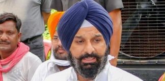 बिक्रम सिंह मजीठिया की मुश्किलें बढ़ीं, आय से अधिक संपत्ति मामले में 40 हजार पन्नों की चार्जशीट दाखिल बिक्रम सिंह मजीठिया