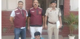 फरीदाबाद में 2496 किलो संदिग्ध विस्फोटक सामग्री बरामद, 200 किलो गंधक और 2296 किलो पोटेशियम नाइट्रेट जब्त, पकड़ा गया आरोपी