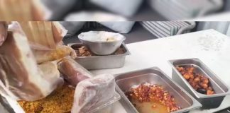 दिल्ली सरकार की फूड डिलीवरी कंपनियों पर ताबड़तोड़ छापेमारी, एक्सपायर्ड खाना, छिपकली और गंदे क्रेट…