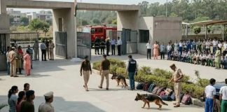 चंडीगढ़ के स्कूलों को बम से उड़ाने की धमकी! दहशत में छात्र-परिजन, हाई अलर्ट पर सुरक्षा एजेंसियां Chandigarh