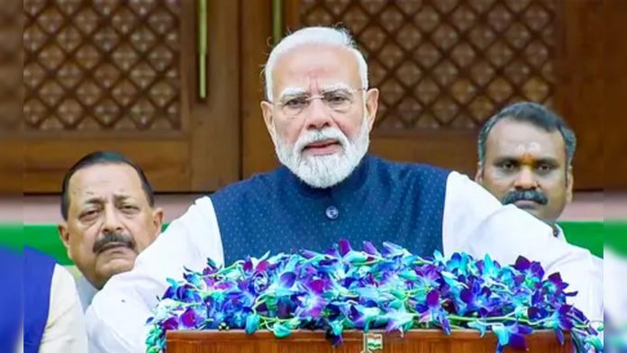 PM मोदी